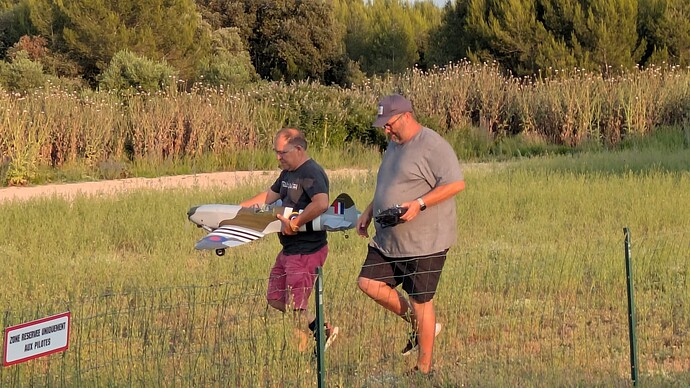 PXL_20250604_175824577