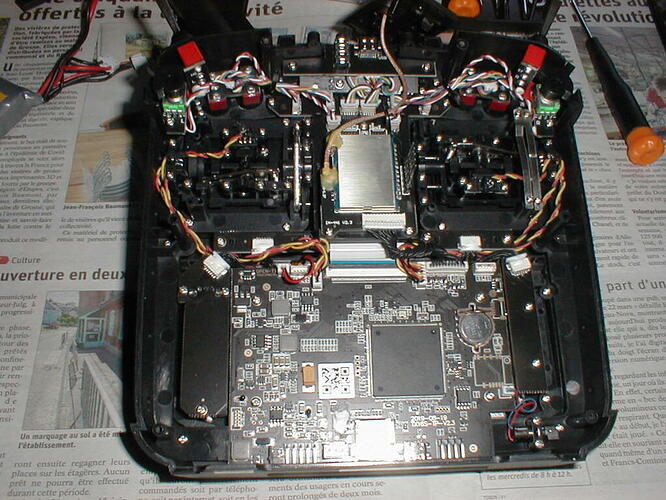 radiomaster TX16S  intérieur p1010140