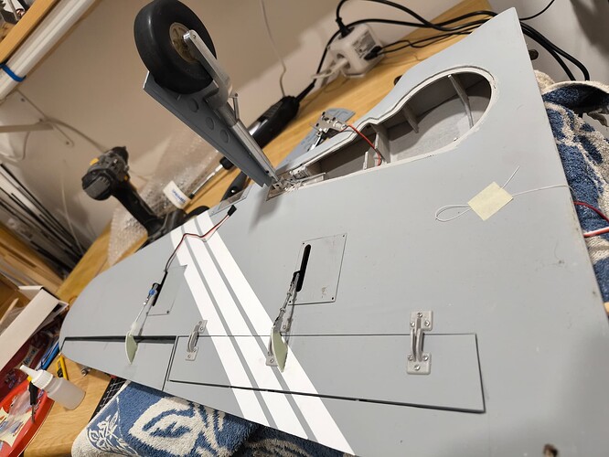 17045651588564001365136609786586